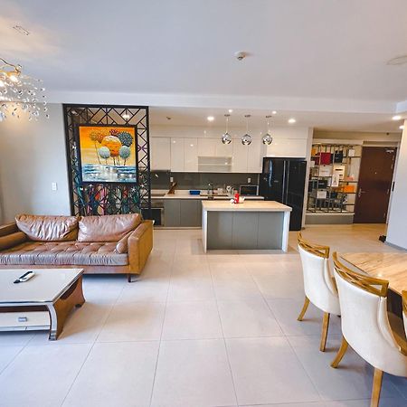 Luxury Gold Apartment 86 -Rooftop Pool Central City Хошимін Екстер'єр фото