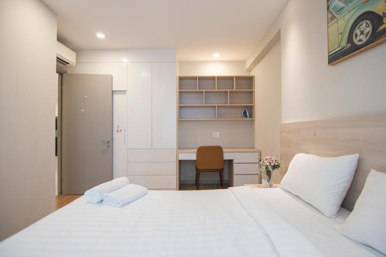 Luxury Gold Apartment 86 -Rooftop Pool Central City Хошимін Екстер'єр фото