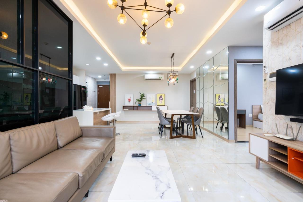 Luxury Gold Apartment 86 -Rooftop Pool Central City Хошимін Екстер'єр фото