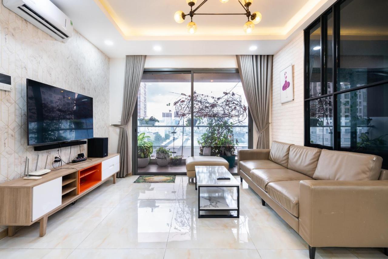 Luxury Gold Apartment 86 -Rooftop Pool Central City Хошимін Екстер'єр фото