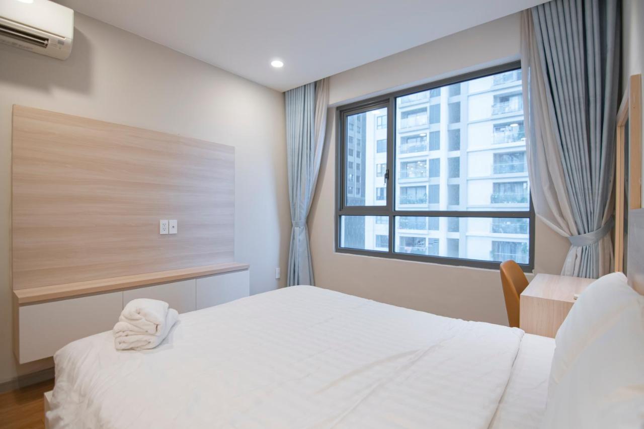 Luxury Gold Apartment 86 -Rooftop Pool Central City Хошимін Екстер'єр фото