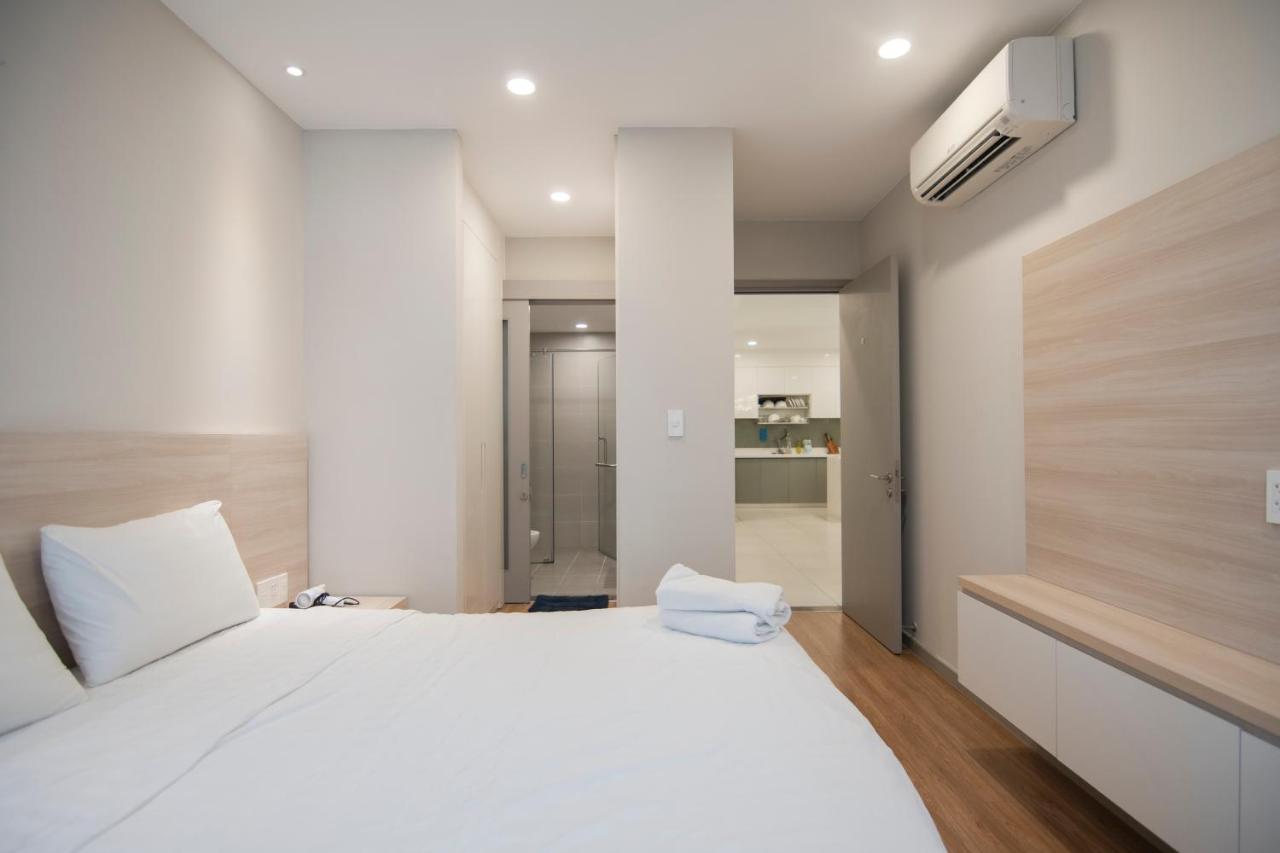 Luxury Gold Apartment 86 -Rooftop Pool Central City Хошимін Екстер'єр фото