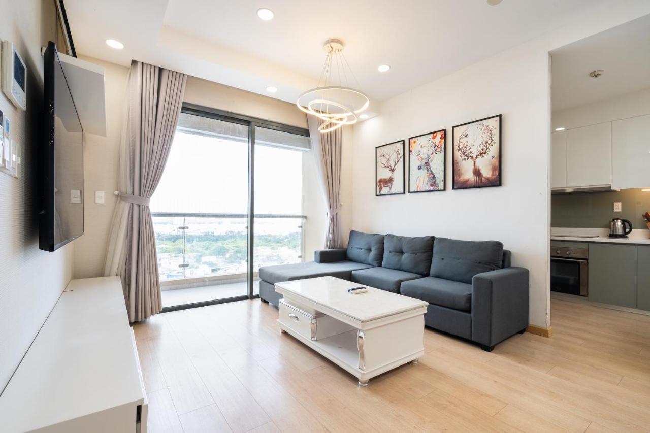 Luxury Gold Apartment 86 -Rooftop Pool Central City Хошимін Екстер'єр фото