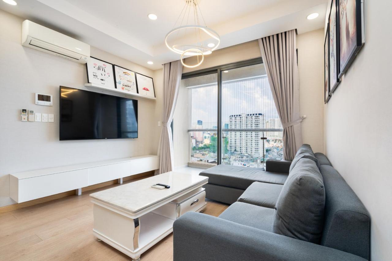 Luxury Gold Apartment 86 -Rooftop Pool Central City Хошимін Екстер'єр фото