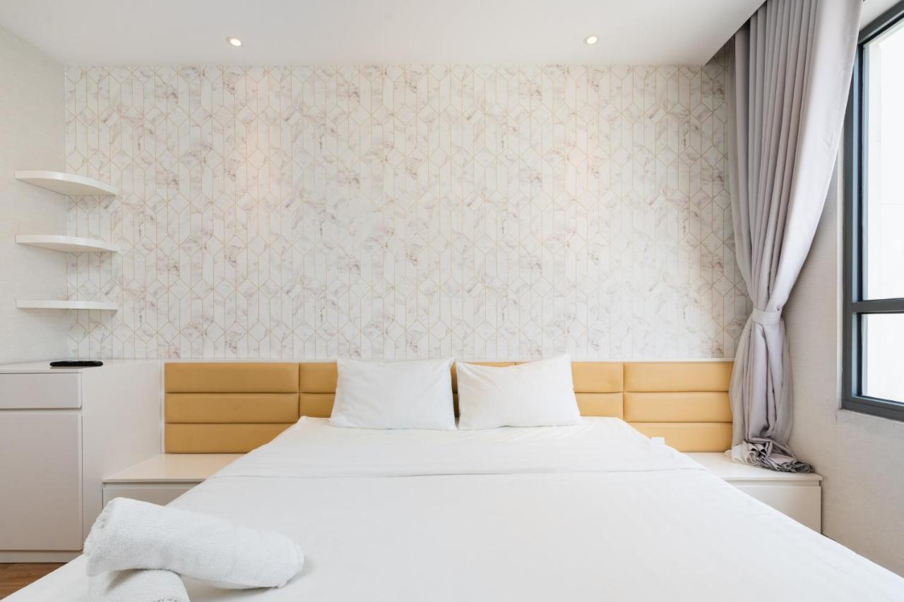 Luxury Gold Apartment 86 -Rooftop Pool Central City Хошимін Екстер'єр фото