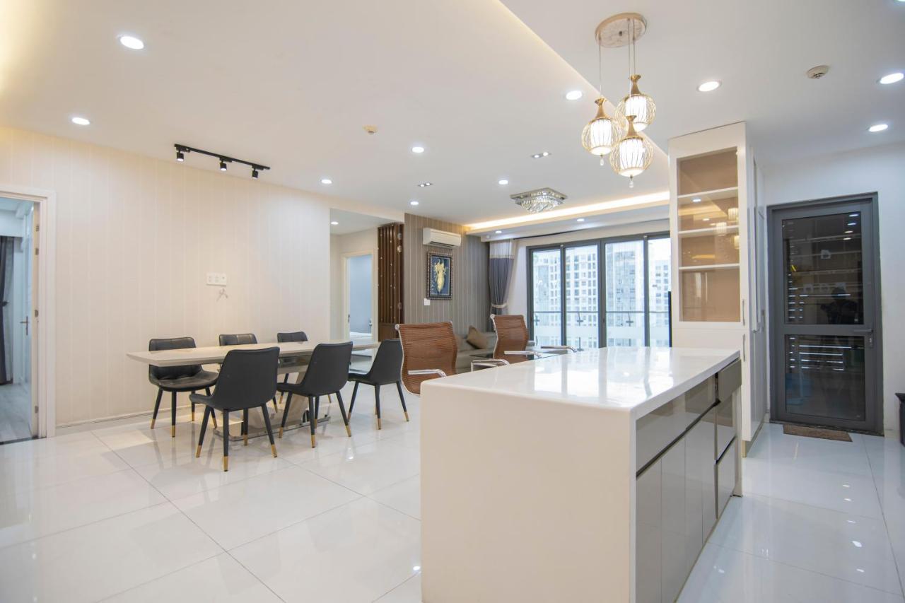 Luxury Gold Apartment 86 -Rooftop Pool Central City Хошимін Екстер'єр фото