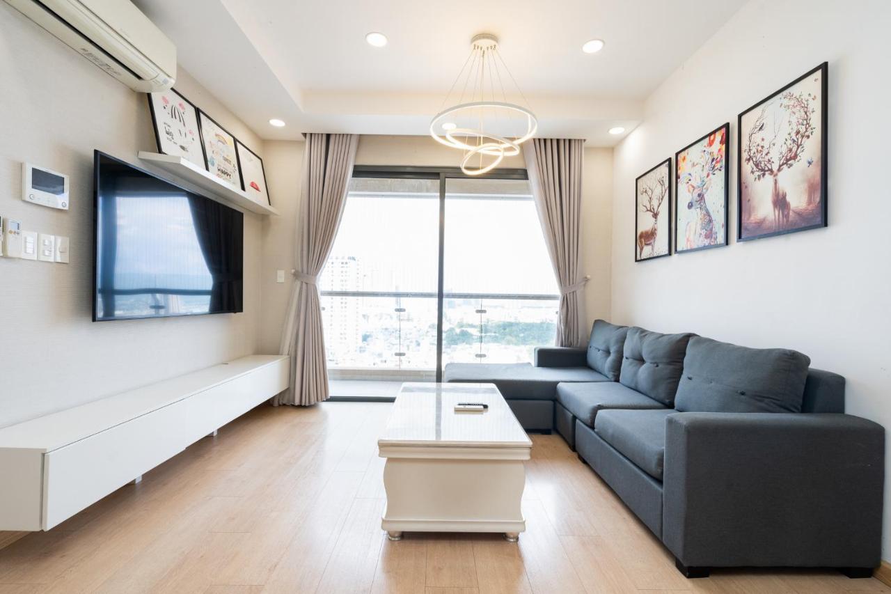 Luxury Gold Apartment 86 -Rooftop Pool Central City Хошимін Екстер'єр фото